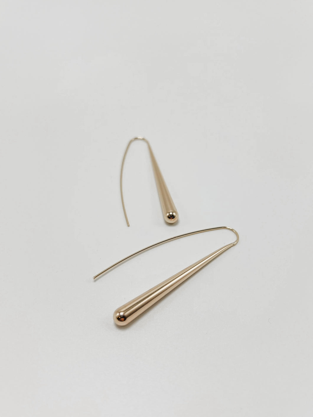 The Elegant Drop Earrings - Gold