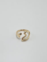 Load image into Gallery viewer, Signature Heart Ring - Gold