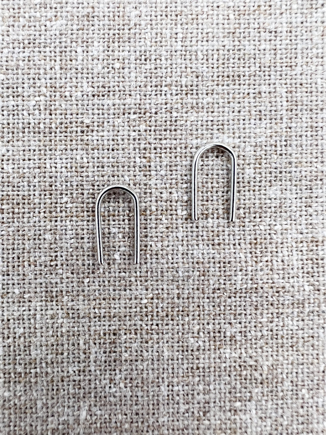 The Basic Threader Earrings - Silver