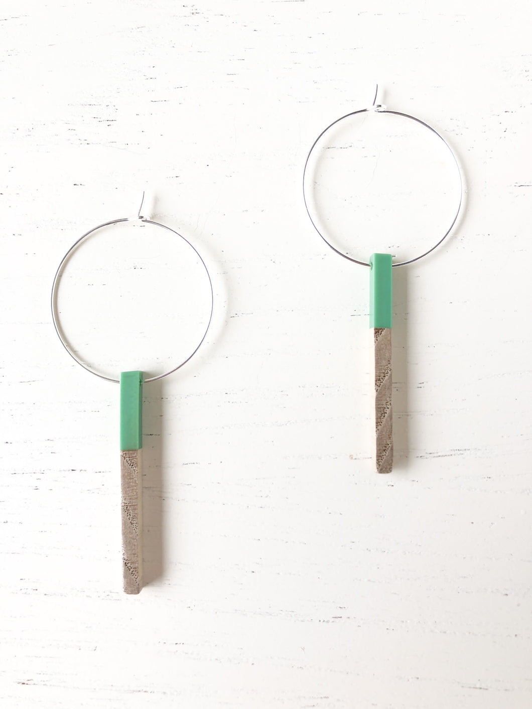 The Chelsea Wood & Green Resin - Silver